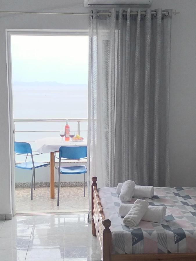 Nadim Rooms Himara Kültér fotó