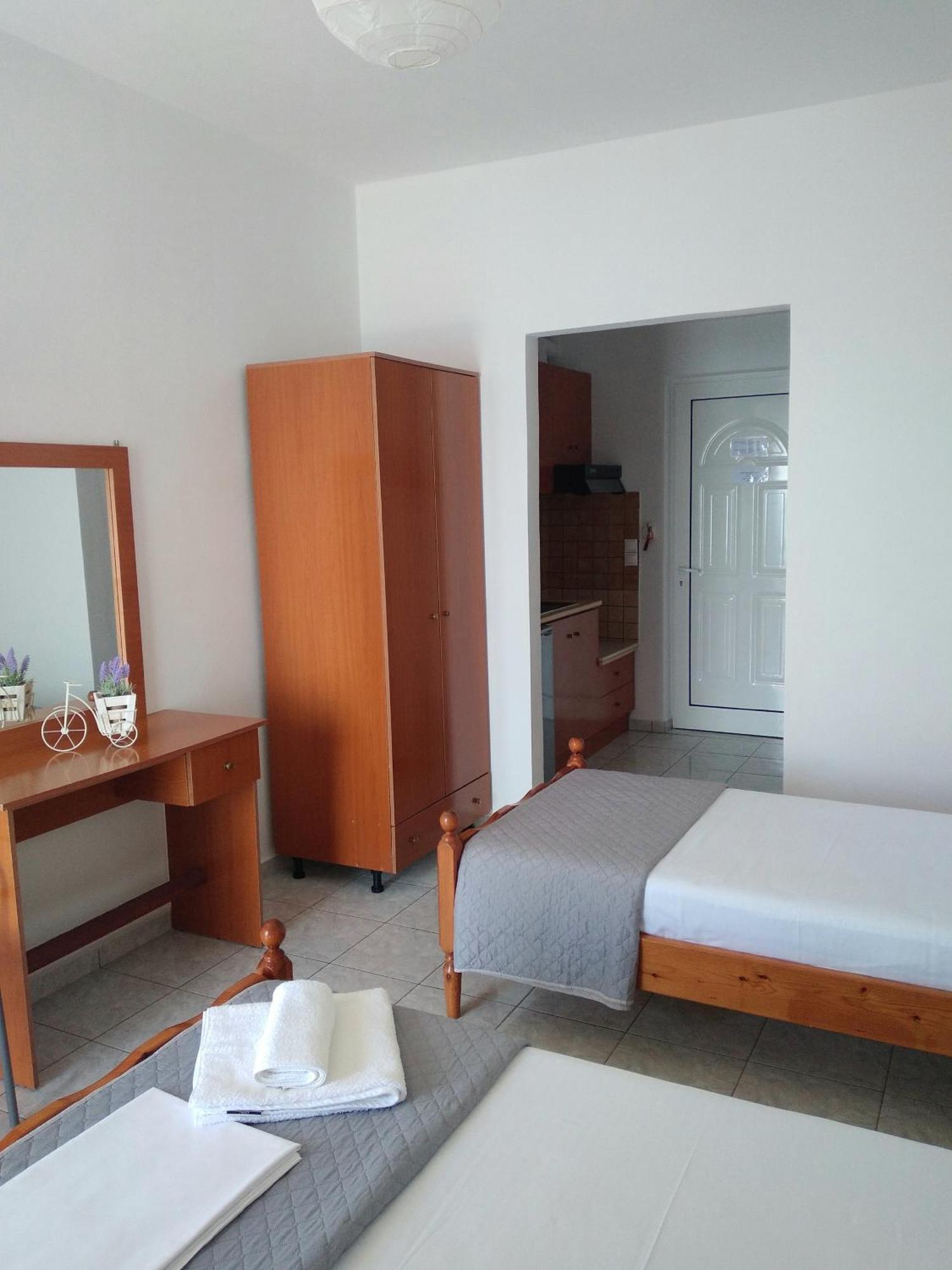 Nadim Rooms Himara Kültér fotó