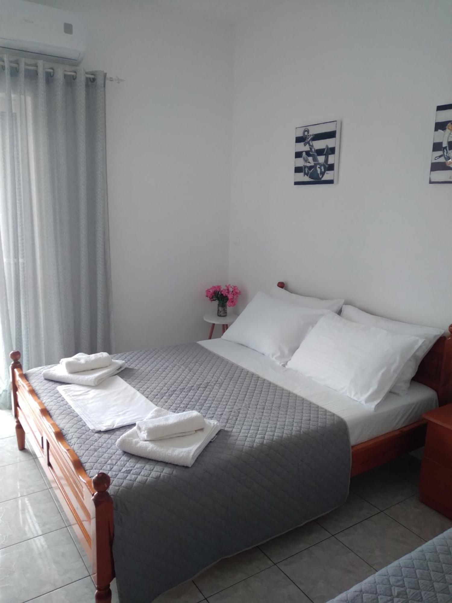 Nadim Rooms Himara Kültér fotó