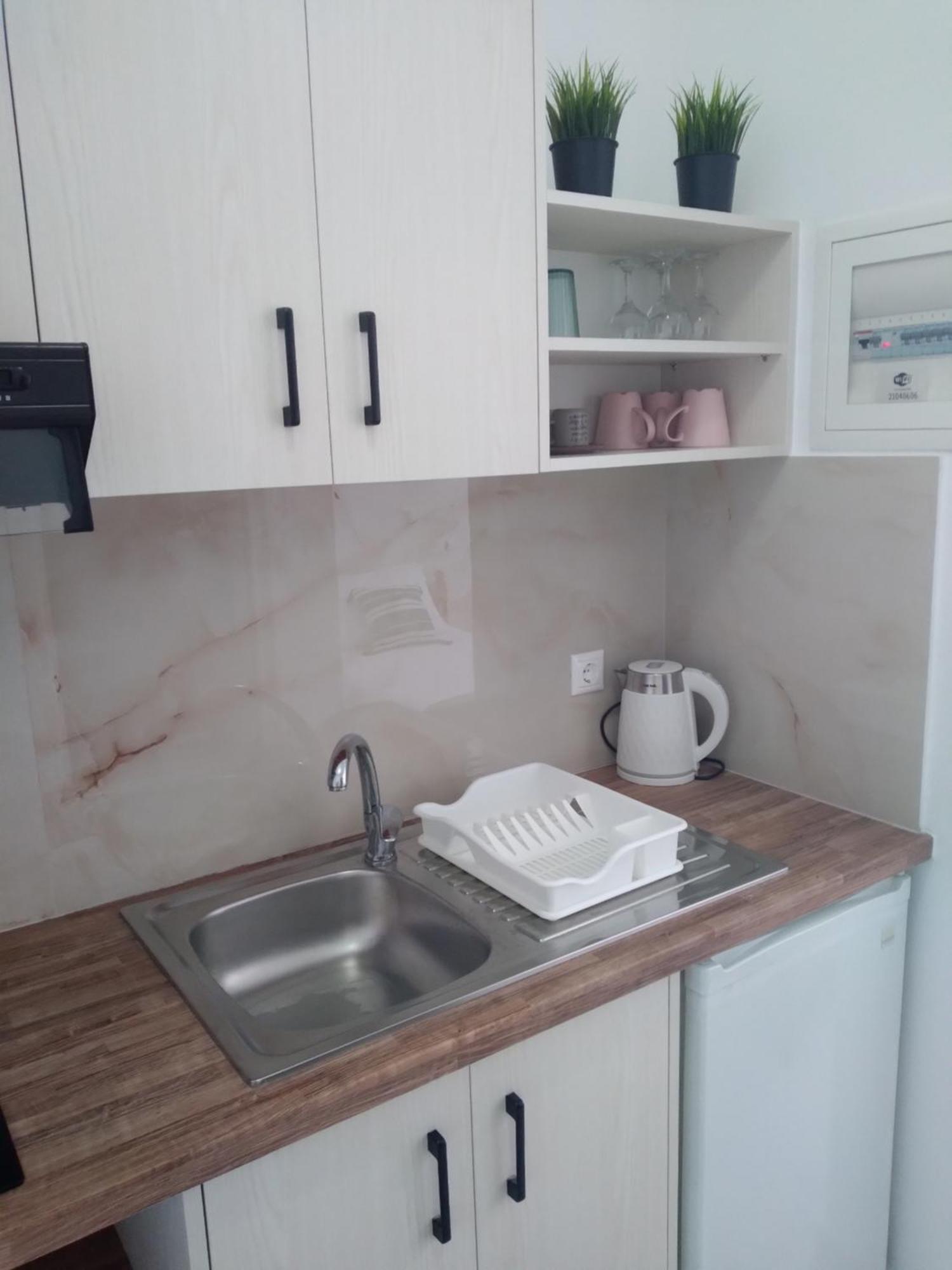 Nadim Rooms Himara Kültér fotó