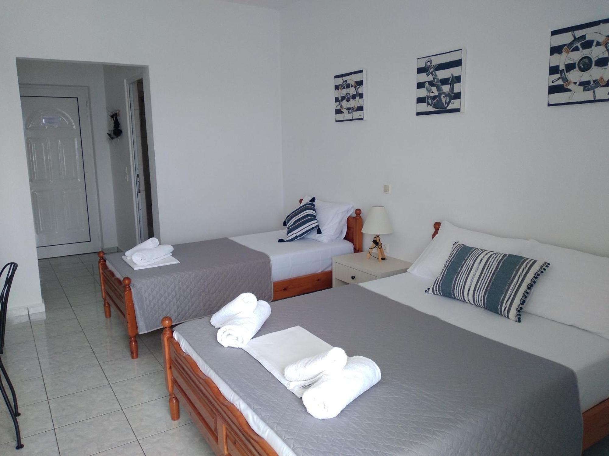 Nadim Rooms Himara Szoba fotó